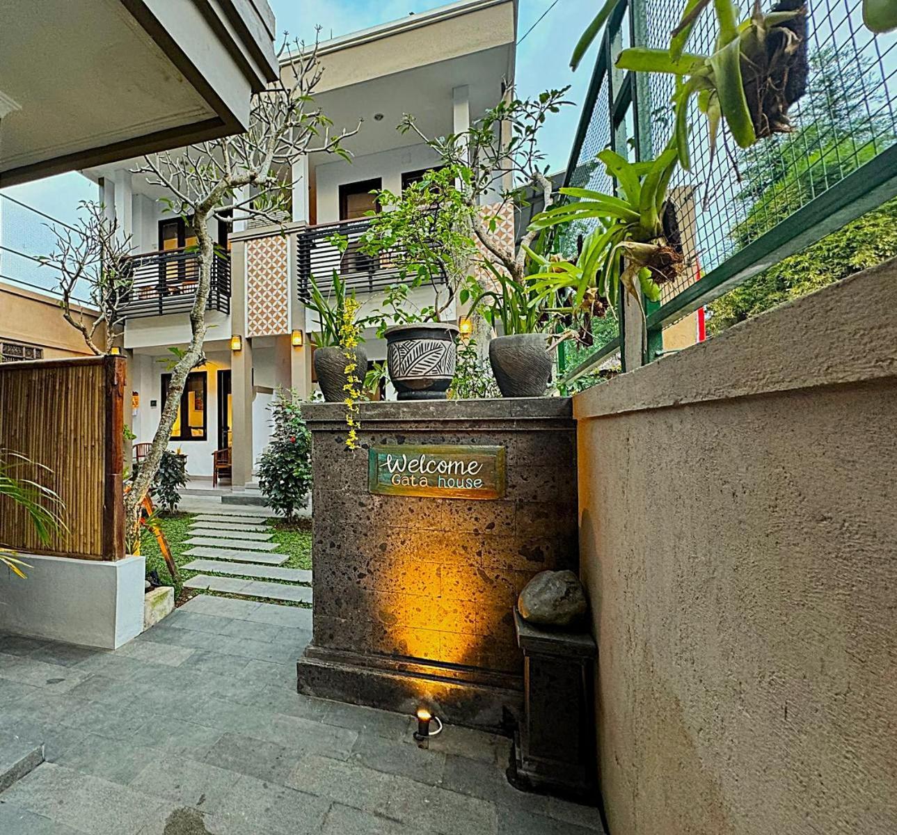 Ubud Gata Guest House المظهر الخارجي الصورة